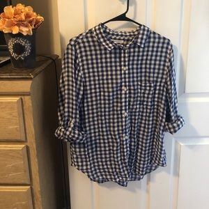 AE boyfriend fit thin flannel